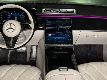 MERCEDES-BENZ Maybach S 680 4Matic First Class