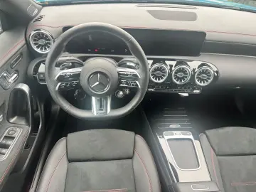 Mercedes-Benz CLA 35 AMG 4Matic AERO 7TKM HYPERBLAU 360