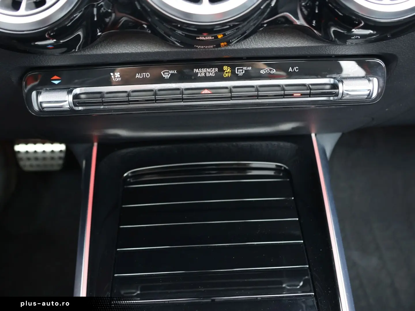 MERCEDES-BENZ GLB 35 AMG 4M 360  Distr Night Pano