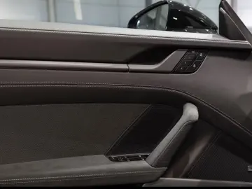 Porsche 992 911 Carrera 4 GTS Liftsystem