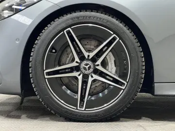 MERCEDES-BENZ C 200 AMG Pano 360