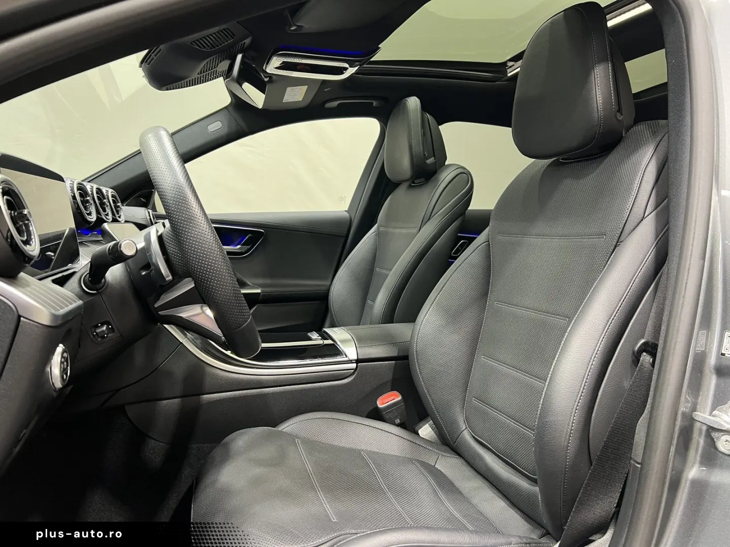 MERCEDES-BENZ C 200 AMG Pano 360