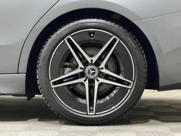 MERCEDES-BENZ C 200 AMG Pano 360