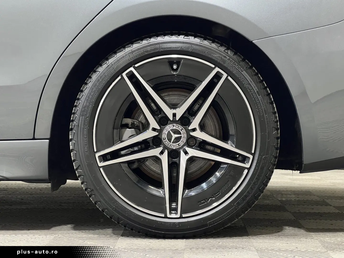 MERCEDES-BENZ C 200 AMG Pano 360