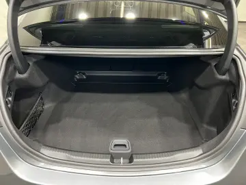 MERCEDES-BENZ C 200 AMG Pano 360