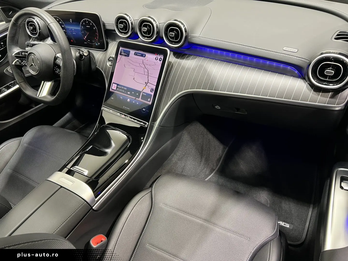 MERCEDES-BENZ C 200 AMG Pano 360