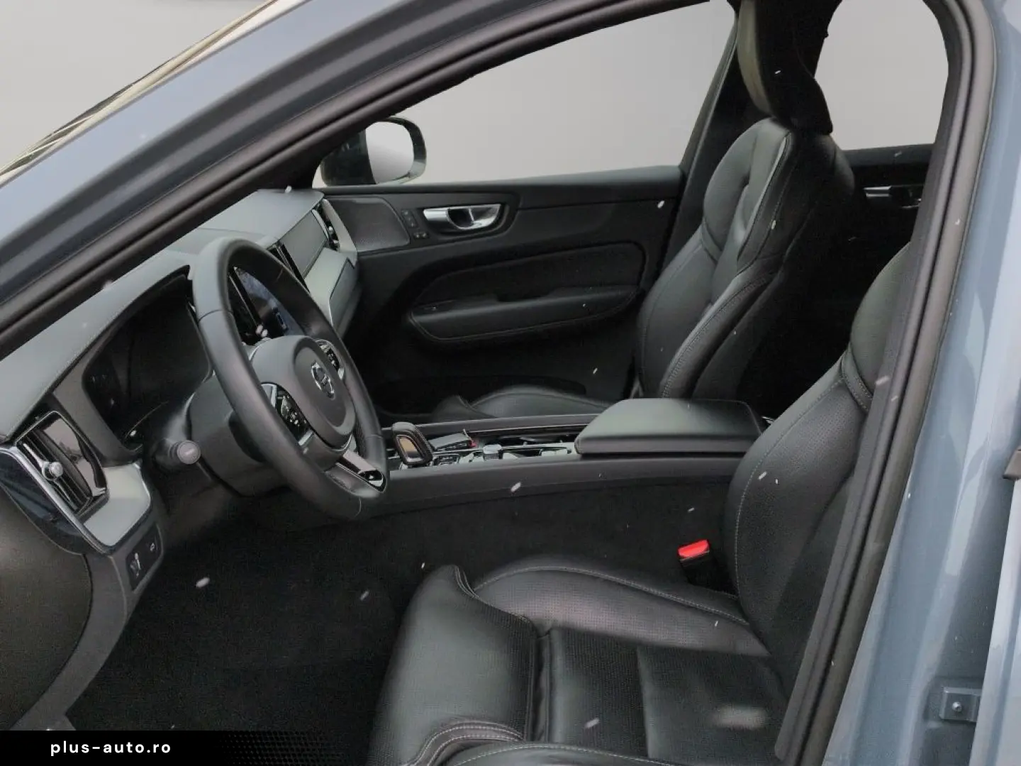 VOLVO XC60 B5 D AWD R-Design HUD Luft 22Zoll Massage