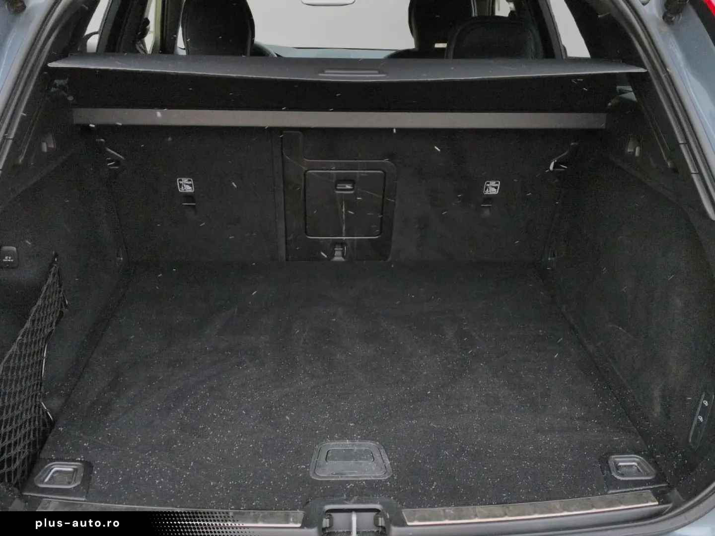 VOLVO XC60 B5 D AWD R-Design HUD Luft 22Zoll Massage