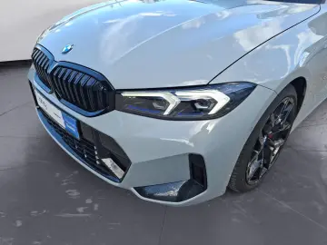 BMW 320d xDrive Aut. Navi R-Kamera LED