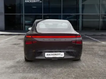 XPENG P7 AWD Performance SHZ Memory Sitze ACC El. Heck