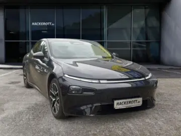 XPENG P7 AWD Performance SHZ Memory Sitze ACC El. Heck