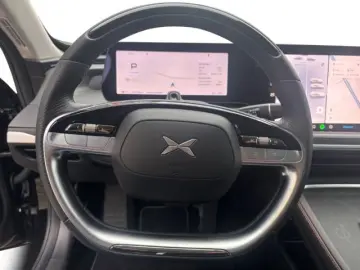 XPENG P7 AWD Performance SHZ Memory Sitze ACC El. Heck