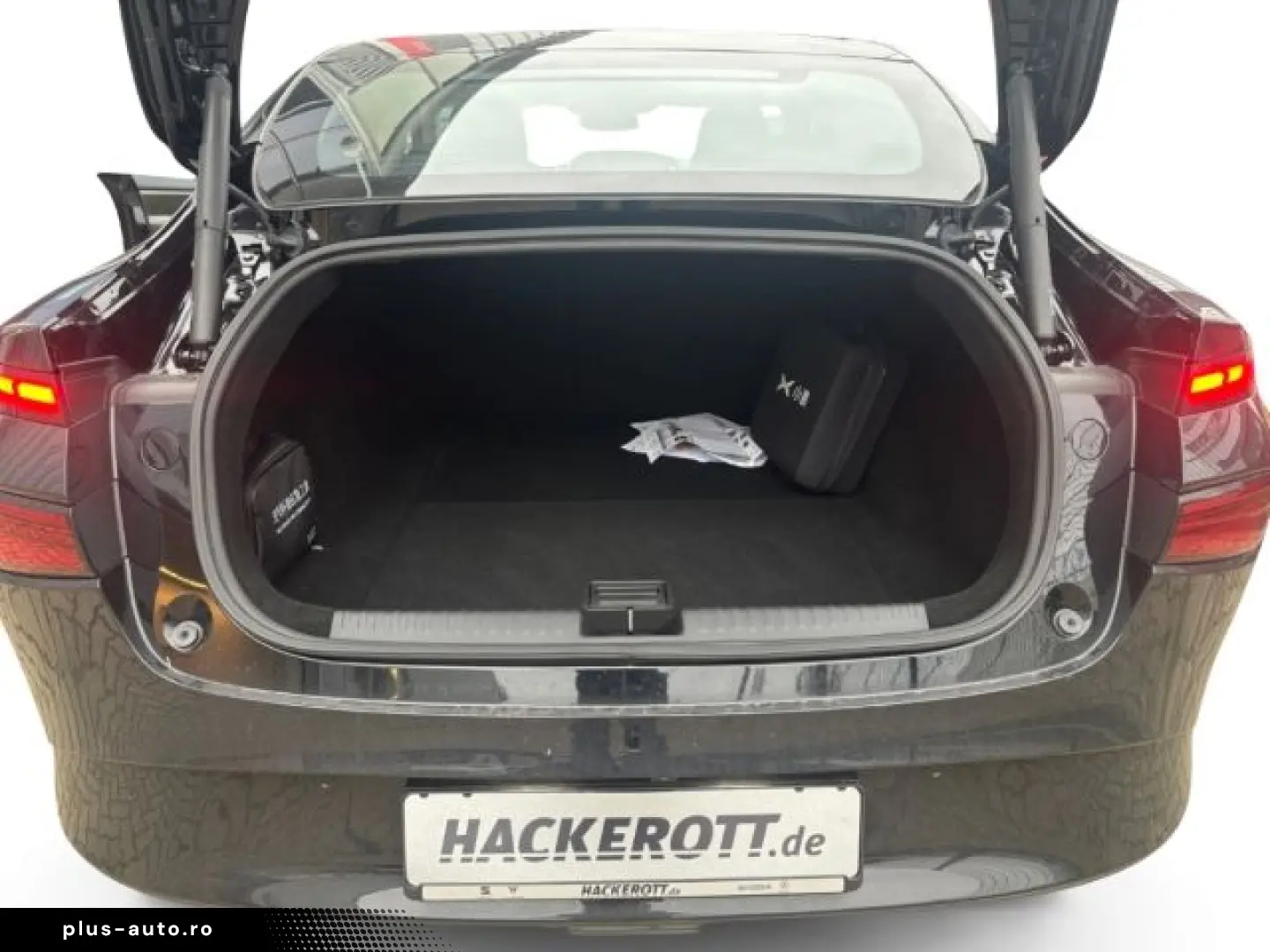 XPENG P7 AWD Performance SHZ Memory Sitze ACC El. Heck