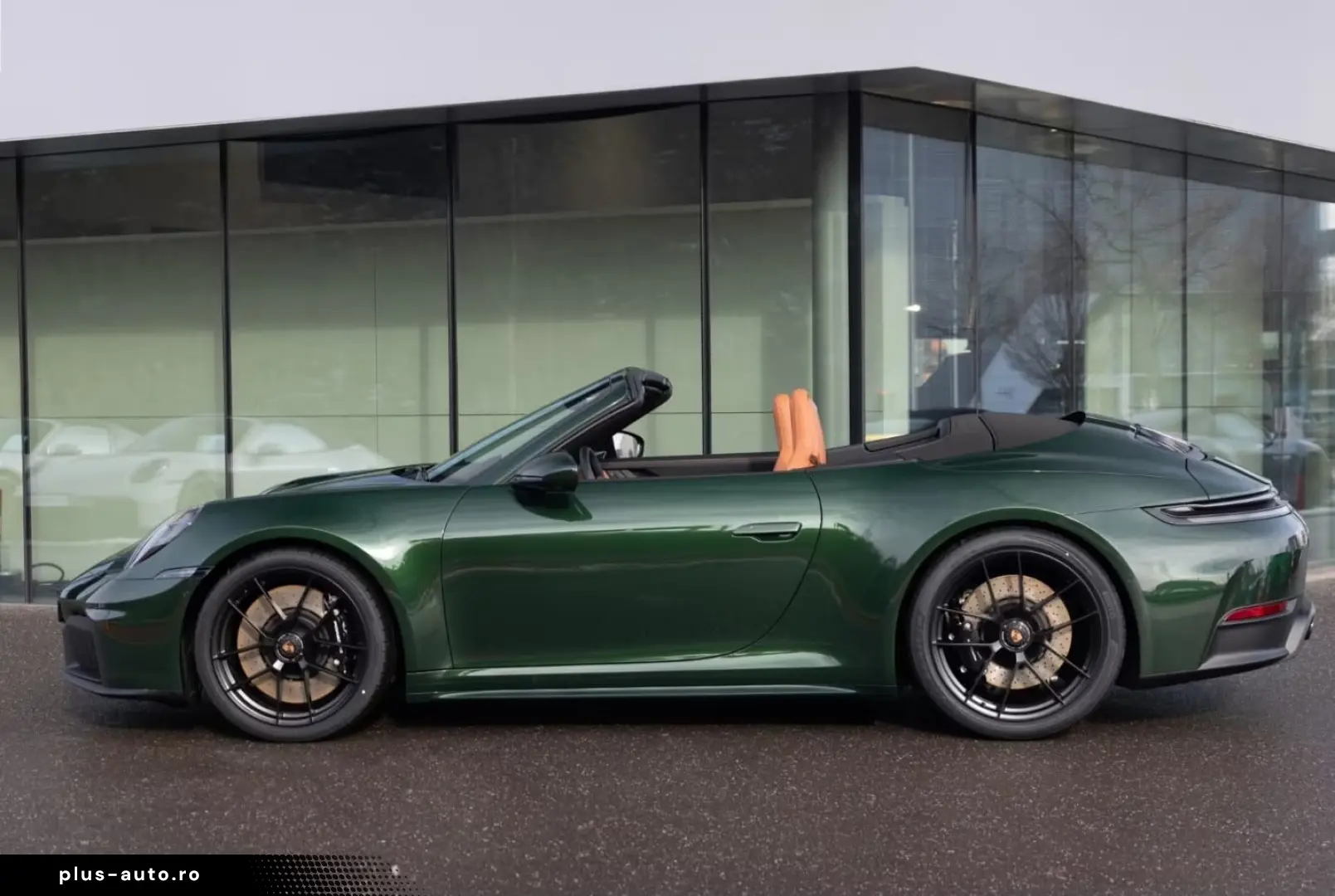 Porsche 992 911 Carrera GTS Cabriolet