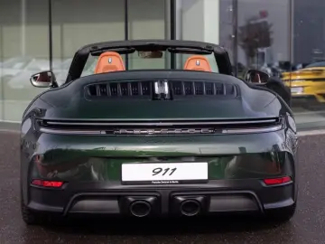 Porsche 992 911 Carrera GTS Cabriolet