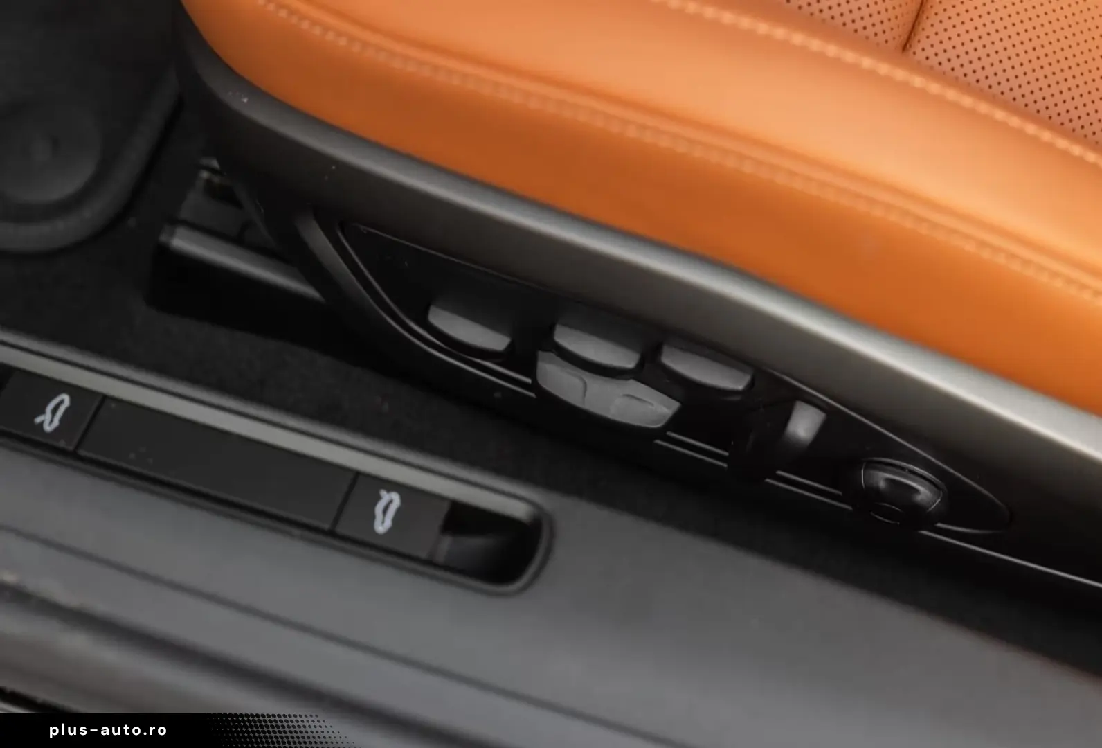 Porsche 992 911 Carrera GTS Cabriolet
