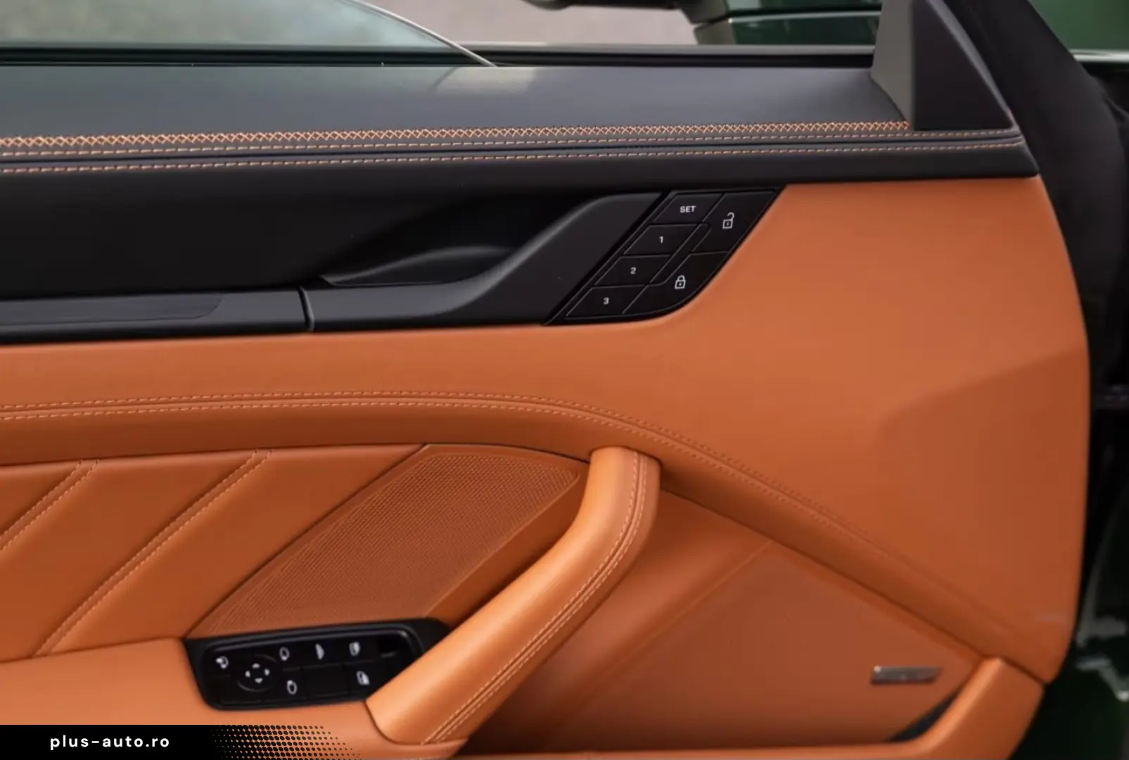 Porsche 992 911 Carrera GTS Cabriolet