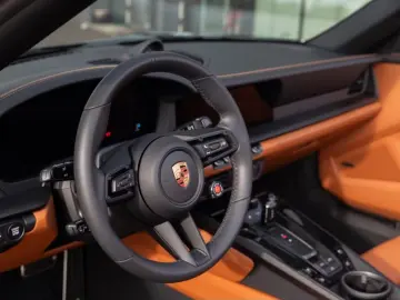 Porsche 992 911 Carrera GTS Cabriolet
