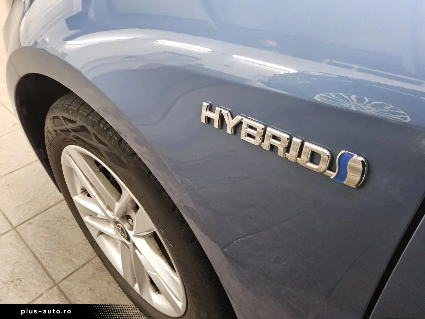 TOYOTA Corolla Touring Sports 2.0 Hybrid Edition Navi