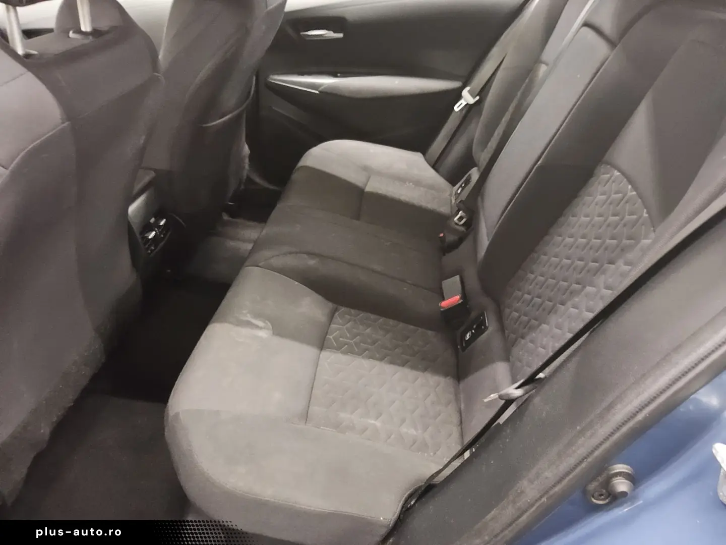 TOYOTA Corolla Touring Sports 2.0 Hybrid Edition Navi