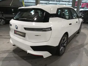 BMW iX xDrive40 Sport 76 6 LED Navi Kamera SHZ Leder