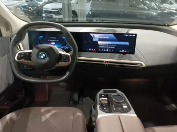 BMW iX xDrive40 Sport 76 6 LED Navi Kamera SHZ Leder