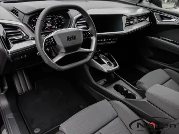AUDI Q4 S Line Matrix MMIpro AHK LM21 SHZ RFK