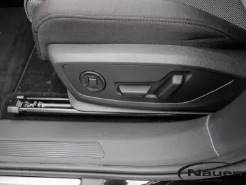 AUDI Q4 S Line Matrix MMIpro AHK LM21 SHZ RFK