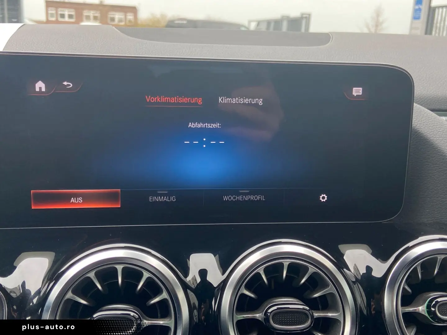 MERCEDES-BENZ EQA 300 4MATIC Night Kamera LED CarPlay 19 AMG