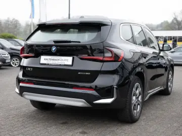 BMW iX1 xDrive 30 X-Line HUD 360  LED NAVI H K SHZ