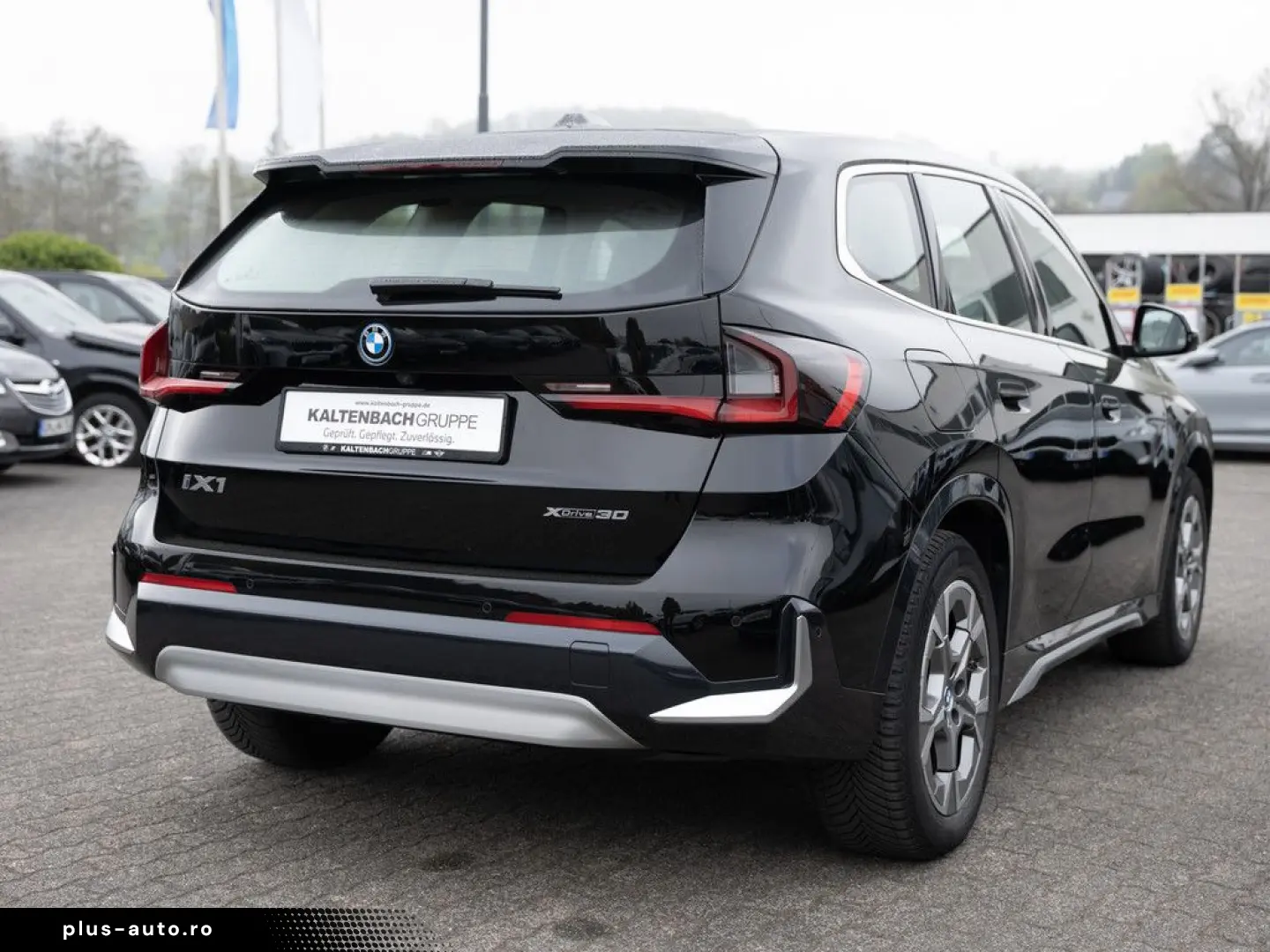 BMW iX1 xDrive 30 X-Line HUD 360  LED NAVI H K SHZ