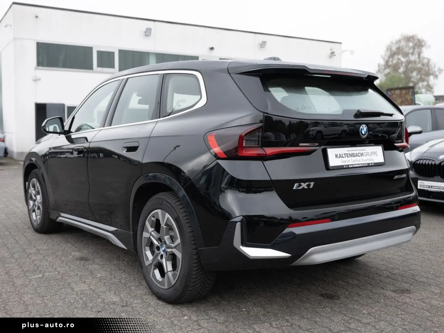 BMW iX1 xDrive 30 X-Line HUD 360  LED NAVI H K SHZ