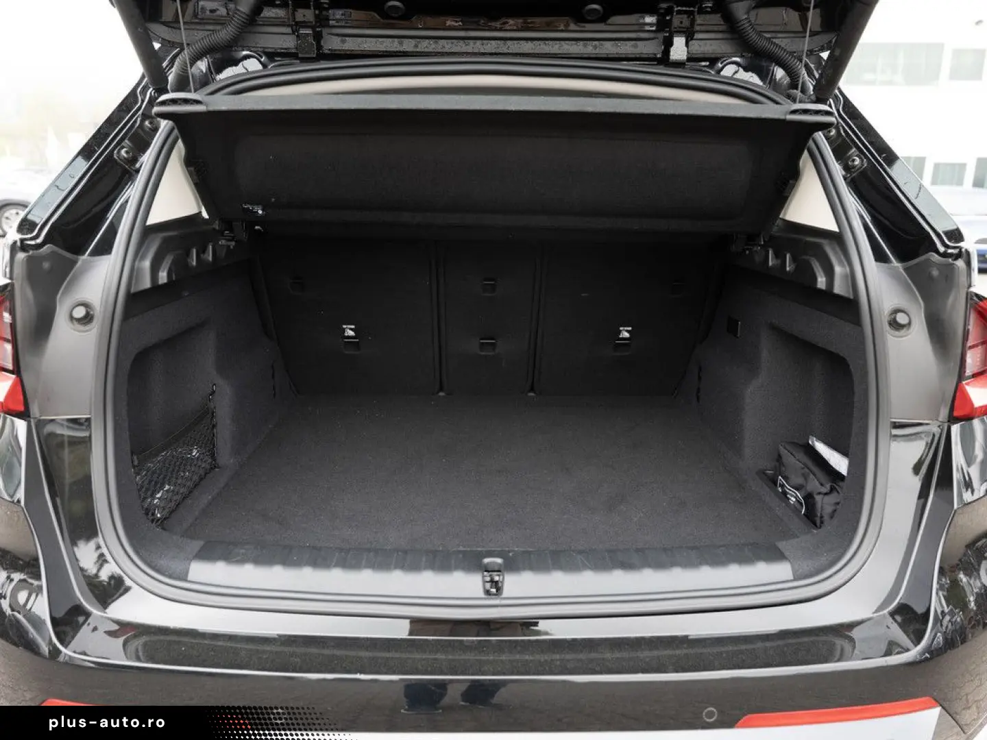 BMW iX1 xDrive 30 X-Line HUD 360  LED NAVI H K SHZ