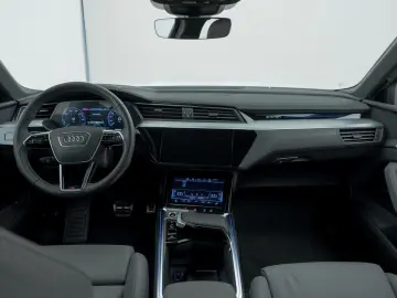 AUDI Q8 e-tron 50 QUA S-LINE ACC HUD LANE RFK MATRIX