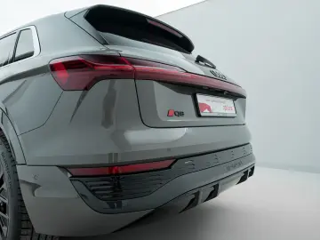 AUDI Q8 e-tron 50 QUA S-LINE ACC HUD LANE RFK MATRIX