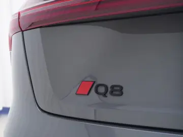 AUDI Q8 e-tron 50 QUA S-LINE ACC HUD LANE RFK MATRIX