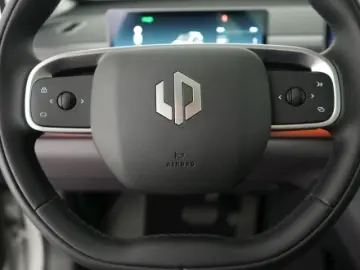 LEAPMOTOR C10 DESIGN 69 9 kWh NAVI 360 KAMERA PANORAMADACH