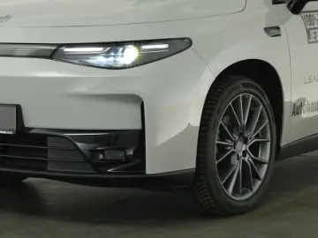 LEAPMOTOR C10 DESIGN 69 9 kWh NAVI 360 KAMERA PANORAMADACH
