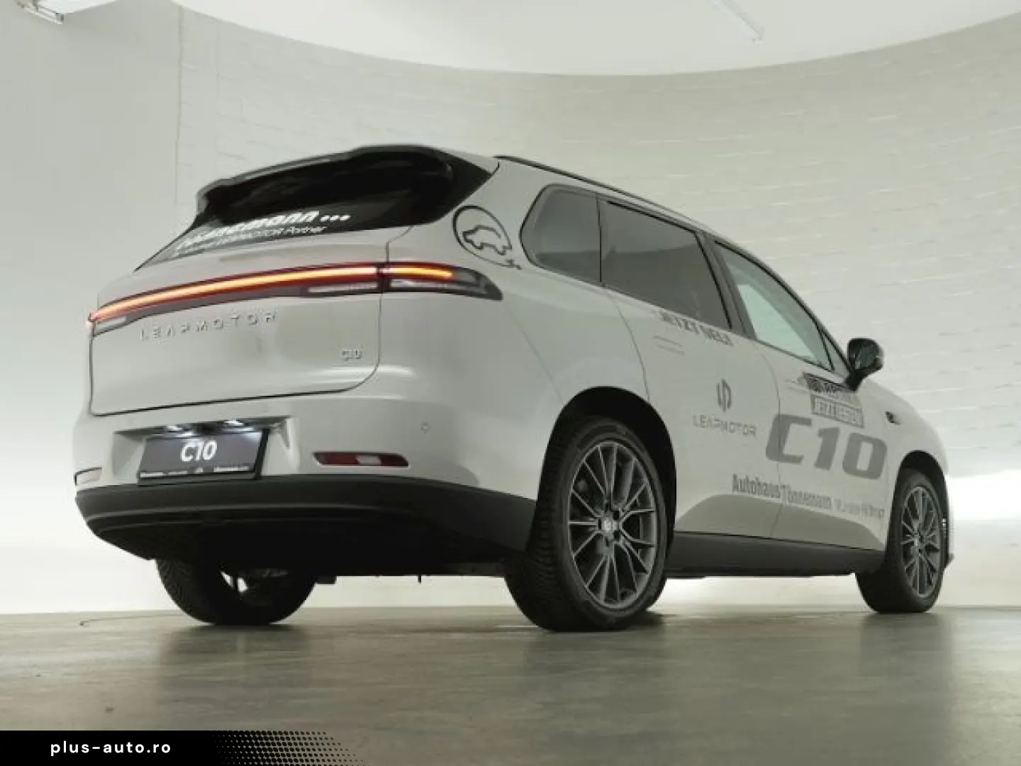 LEAPMOTOR C10 DESIGN 69 9 kWh NAVI 360 KAMERA PANORAMADACH