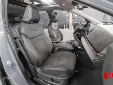 NISSAN Ariya Evolve Pack 87 kWH 20  Bose® HUD Pano...