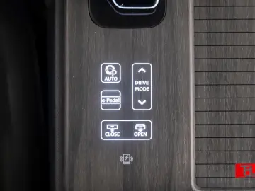 NISSAN Ariya Evolve Pack 87 kWH 20  Bose® HUD Pano...