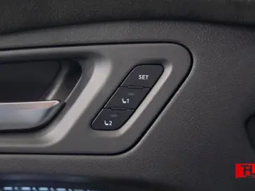 NISSAN Ariya Evolve Pack 87 kWH 20  Bose® HUD Pano...