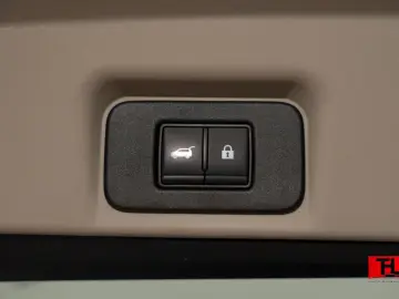 NISSAN Ariya Evolve Pack 87 kWH 20  Bose® HUD Pano...