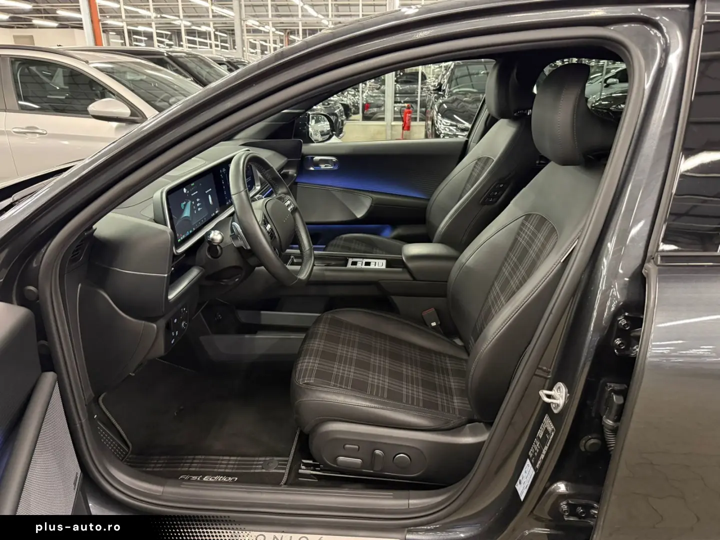 HYUNDAI IONIQ 6 First Edition 4WD 77 4 kWh 360  BOSE