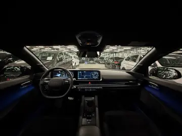 HYUNDAI IONIQ 6 First Edition 4WD 77 4 kWh 360  BOSE