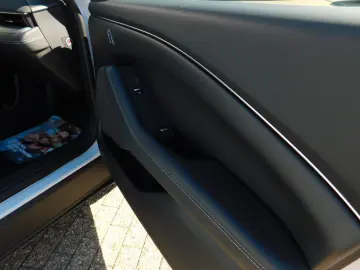 FORD MUSTANG MACH-E 360 Kamera iACC BLIS Sync4 LED