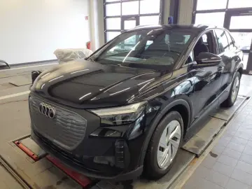 AUDI Q4 e-tron S line 45 quat ACC Wärmep Parkassist S