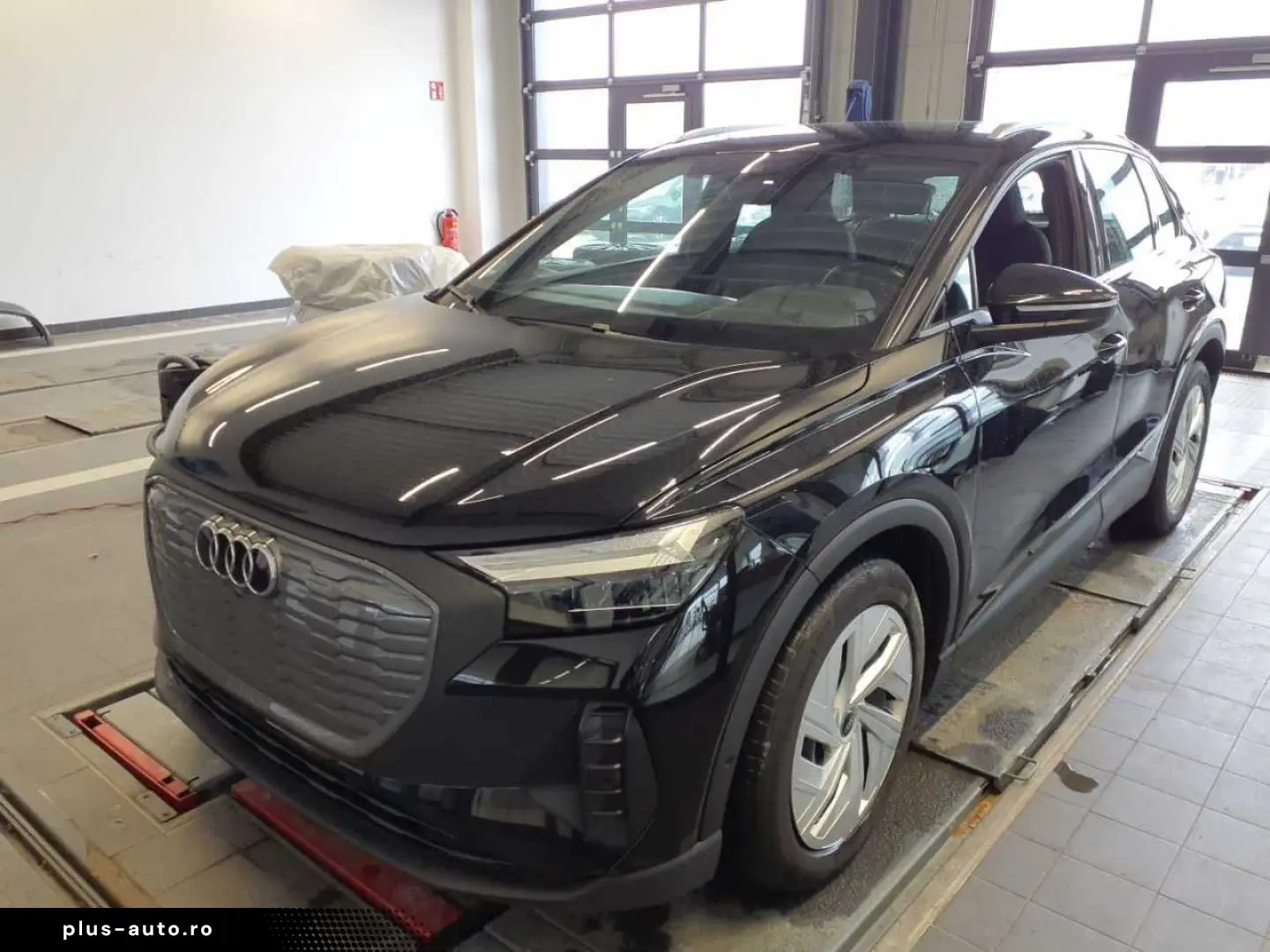 AUDI Q4 e-tron S line 45 quat ACC Wärmep Parkassist S