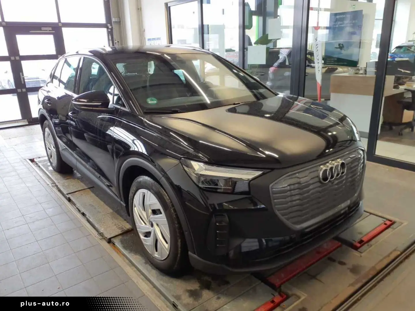 AUDI Q4 e-tron S line 45 quat ACC Wärmep Parkassist S