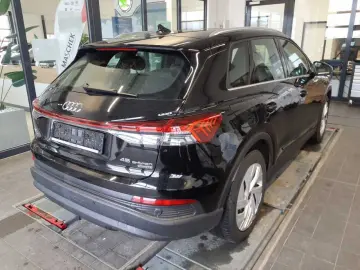 AUDI Q4 e-tron S line 45 quat ACC Wärmep Parkassist S